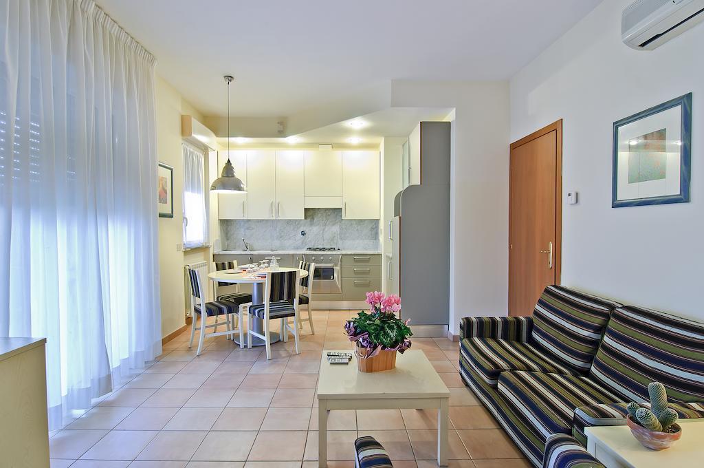Residence I Triangoli Casal Palocco Rum bild
