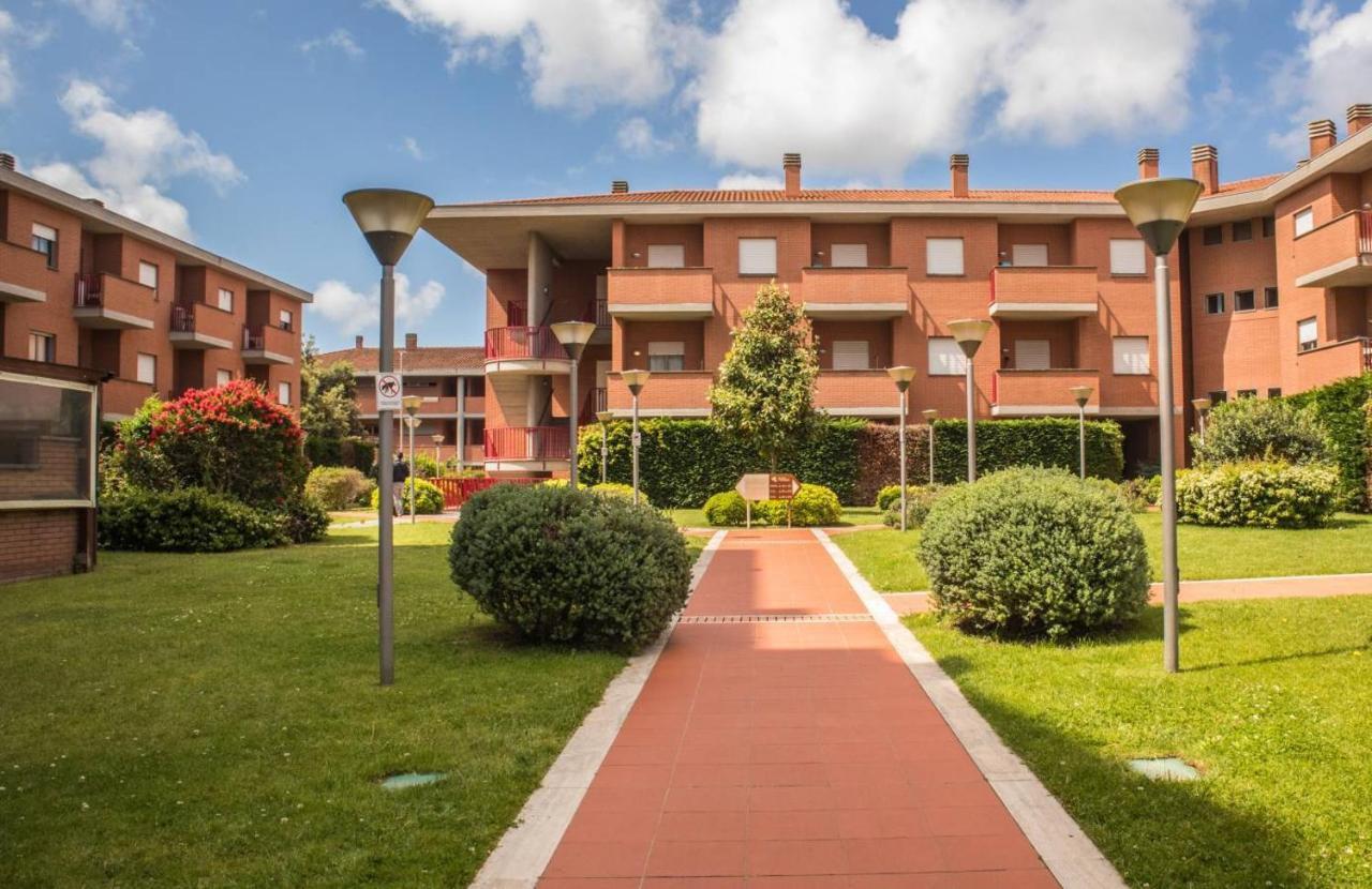 Residence I Triangoli Casal Palocco Exteriör bild